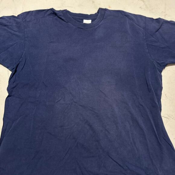 Navy blue sun faded single stitch blank tee on vintage fruit of the loom tags - Picture 2 of 4